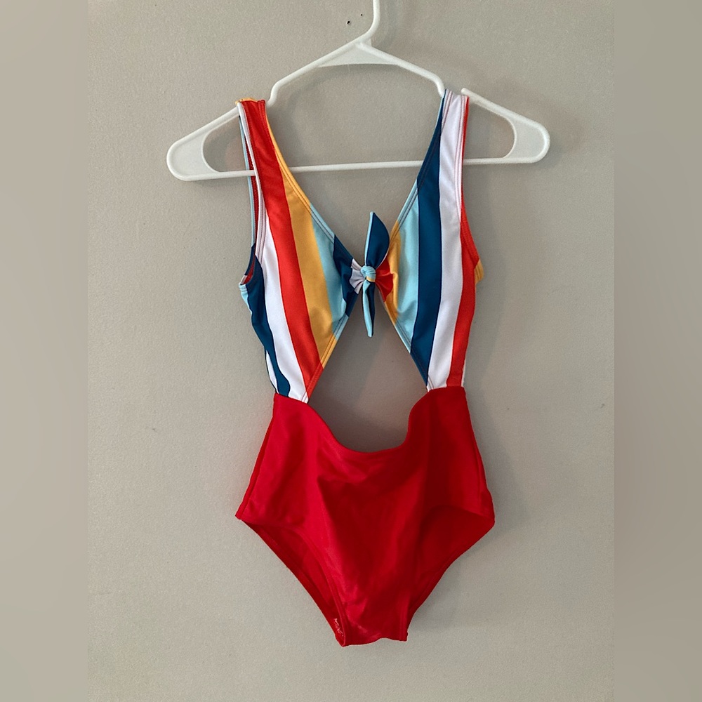 Retro inspired striped Bathing suit